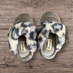 Dearfoams Kids Toddler Little Kids Gray Fuzzy Cheeta Print Slippers NEW 7-8 US